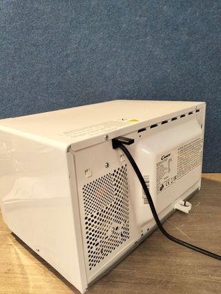 Microondas Candy X-Range CMXG20DW con Grill