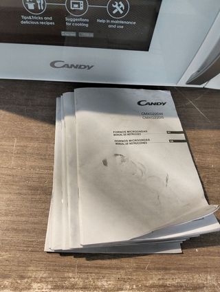 Microondas Candy X-Range CMXG20DW con Grill