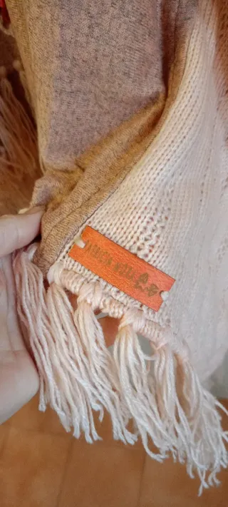 Poncho Patricia Mora Boho Chic Beige/Rosa