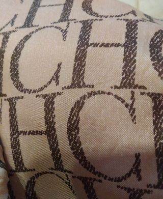 Gabardina Carolina Herrera Roja