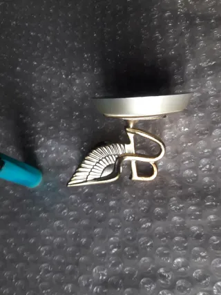 Figura adorno capó Flying B de Bentley