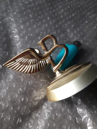 Figura adorno capó Flying B de Bentley