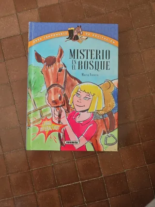 Misterio en el bosque