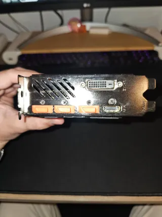 Tarjeta Gráfica Aorus RX580 8GB