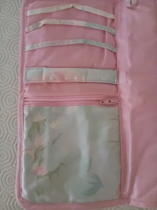 Portagioie Camomilla ricamato a mano con nome