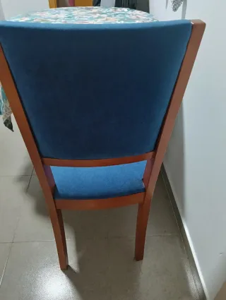 2 Sillas de Comedor Madera y tela 40€ cada una