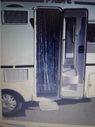 Cortinas y fundas para sofas de autocaravana