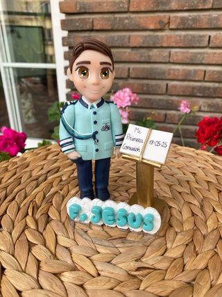 Figura tarta niño comunión