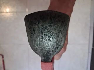 Piolet semiligero alpinismo.