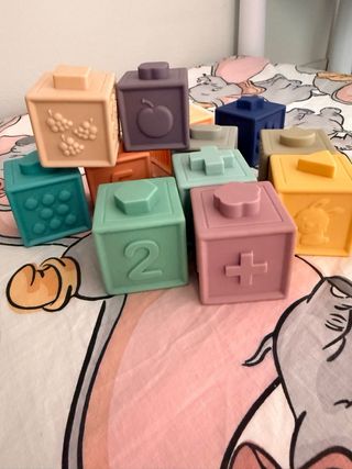 Cubos blandos de estimulación infantil