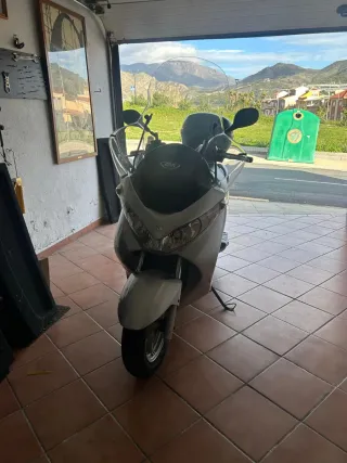 Suzuki Burgman 200