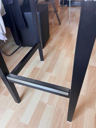 4 Taburetes BERGMUND IKEA