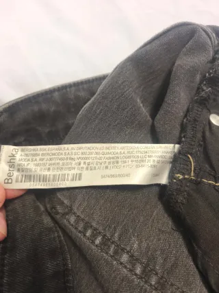 Pantalones Bershka con efecto salpicado