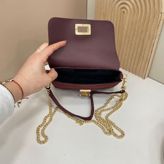 Bolso mini de ante rojo con cierre dorado 1701