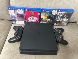 PS4 (PlayStation 4) Negra + 2 Mandos + 4 Juegos