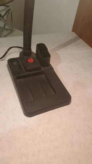 Lampada da tavolo nera