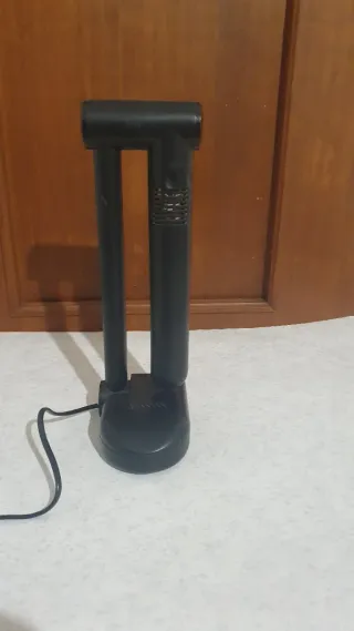 Lampada da tavolo nera