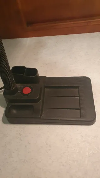 Lampada da tavolo nera