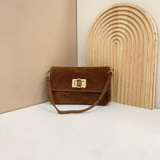 Bolso bandolera marrón ante 1702