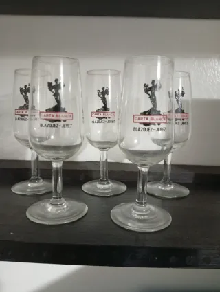 5 Catavinos Retro Carta Blanca