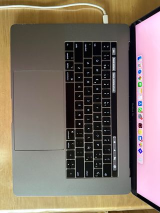 MacBook Pro 256 GB (2017) Plata