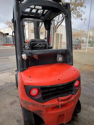 Carretilla elevadora matriculada