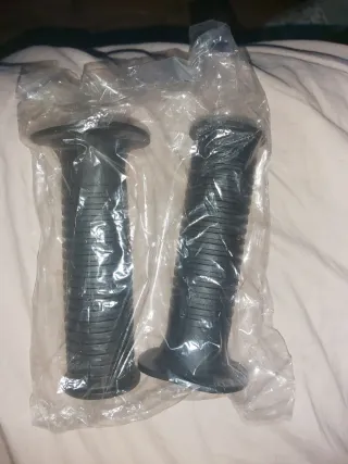 Empuñaduras Moto Negras (Par)