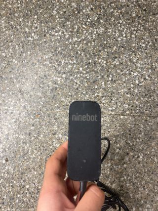 Cargador Ninebot Patinete Eléctrico
