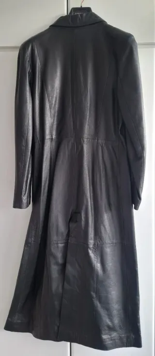 #Abrigo largo de piel negro