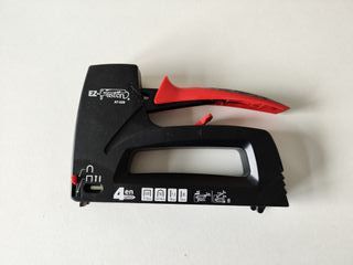 Grapadora manual para decoración y tapicería