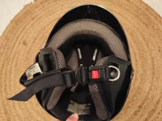 Casco de moto negro Zeus