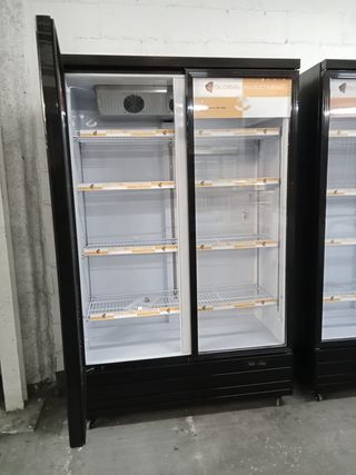 Neveras Expositoras de Bebidas Nuevas