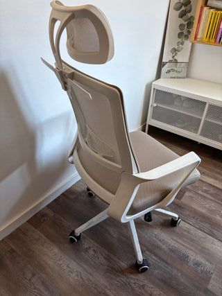 Silla de oficina Sklum beige y blanca
