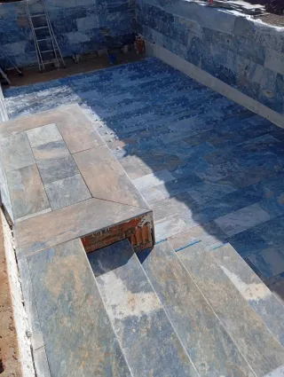 Construcción de piscinas de piedra