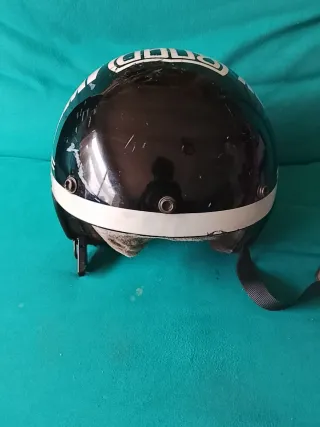 Casco de moto negro