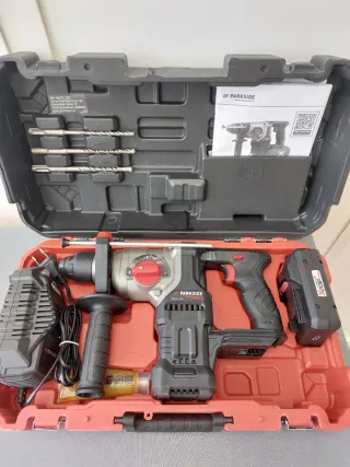 Taladro Perforador Parkside con Accesorios