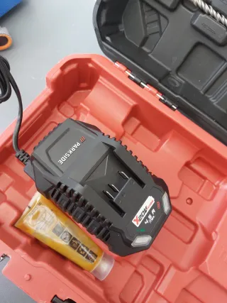 Taladro Perforador Parkside con Accesorios