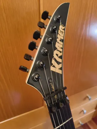 Guitarra Eléctrica Kramer Pacer Custom I Negra