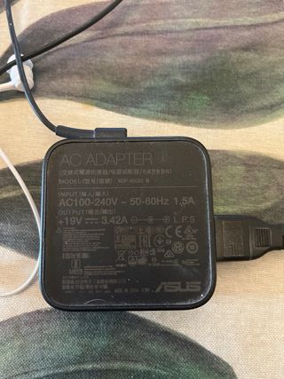 Monitor Asus Negro con Altavoces Integrados