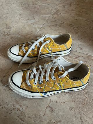 Converse Amarillas Estampadas