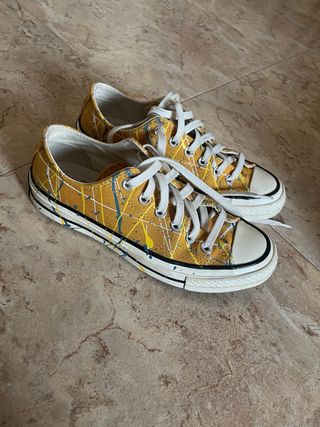 Converse Amarillas Estampadas