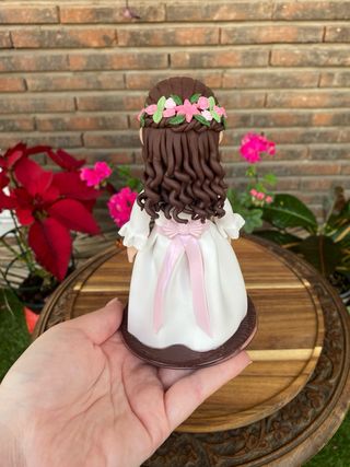 Figura niña comunión personalizada