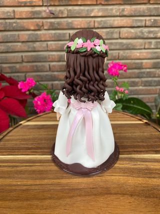 Figura niña comunión personalizada