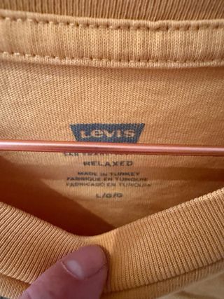 Camiseta Levi's Hombre Amarilla