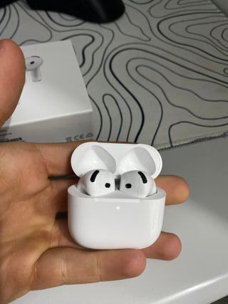 Airpods 4 con ANC