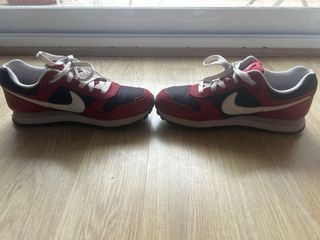 Nike Roja Negra Talla 37.5