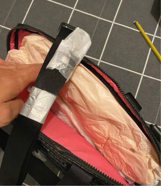 Bolso bandolera Tous Negro y Marrón. Maletín TOUS.