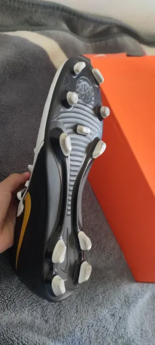 Zapatillas Nike Phantom GX II Club FG/MG