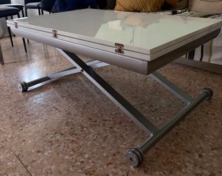 Mesa elevable y extensible