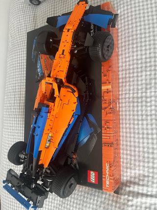 LEGO Technic McLaren 42141